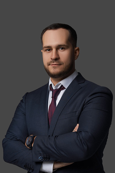 Макеев <br>Олег