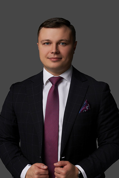 Четвериков <br>Максим